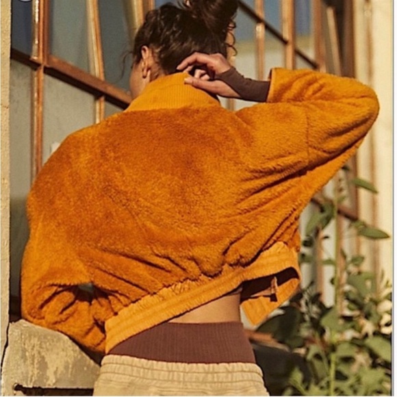 NWOT Free People Gear Up Sherpa Jacket S or M - Picture 3 of 17